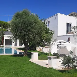 Fondo Apartment